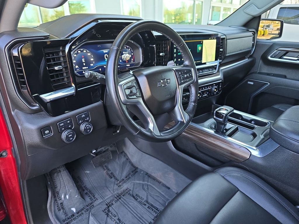 Certified 2025 Chevrolet Silverado 1500 RST w/ Convenience Package II image 11