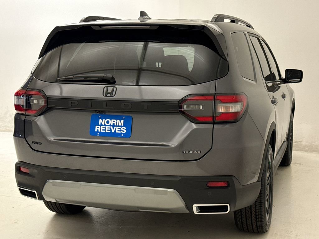 New 2026 Honda Pilot Touring image 9