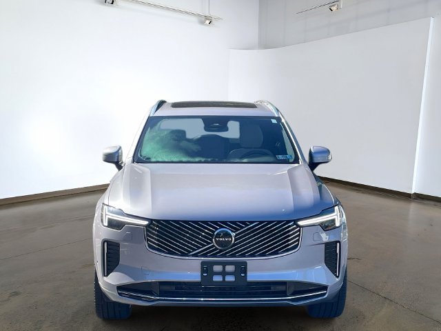 Used 2026 Volvo XC90 B6 Plus AWD/4WD image 2