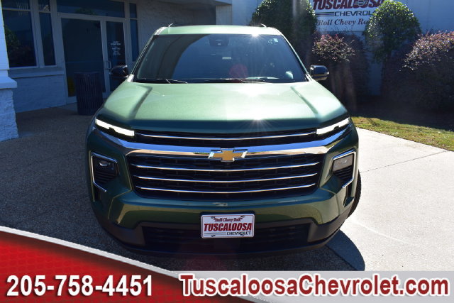New 2027 Chevrolet Traverse LT w/ Driver Confidence Package FWD image 4
