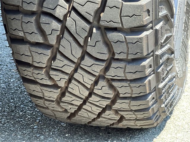 Used 2024 Chevrolet Colorado ZR2 w/ Technology Package image 19