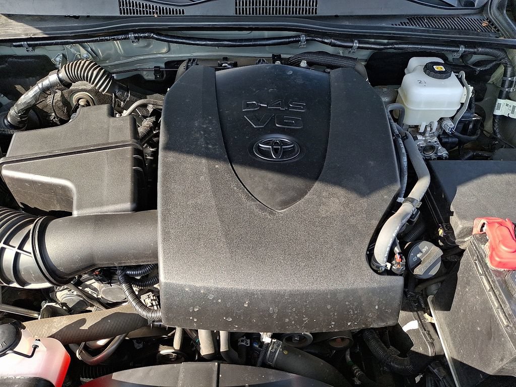 Used 2023 Toyota Tacoma TRD Off-Road w/ Technology Package AWD/4WD image 25