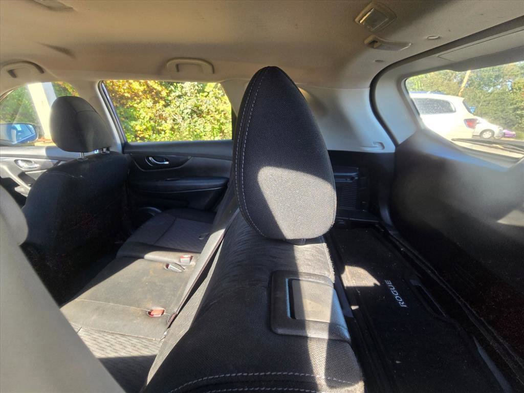 Used 2018 Nissan Rogue S FWD image 6