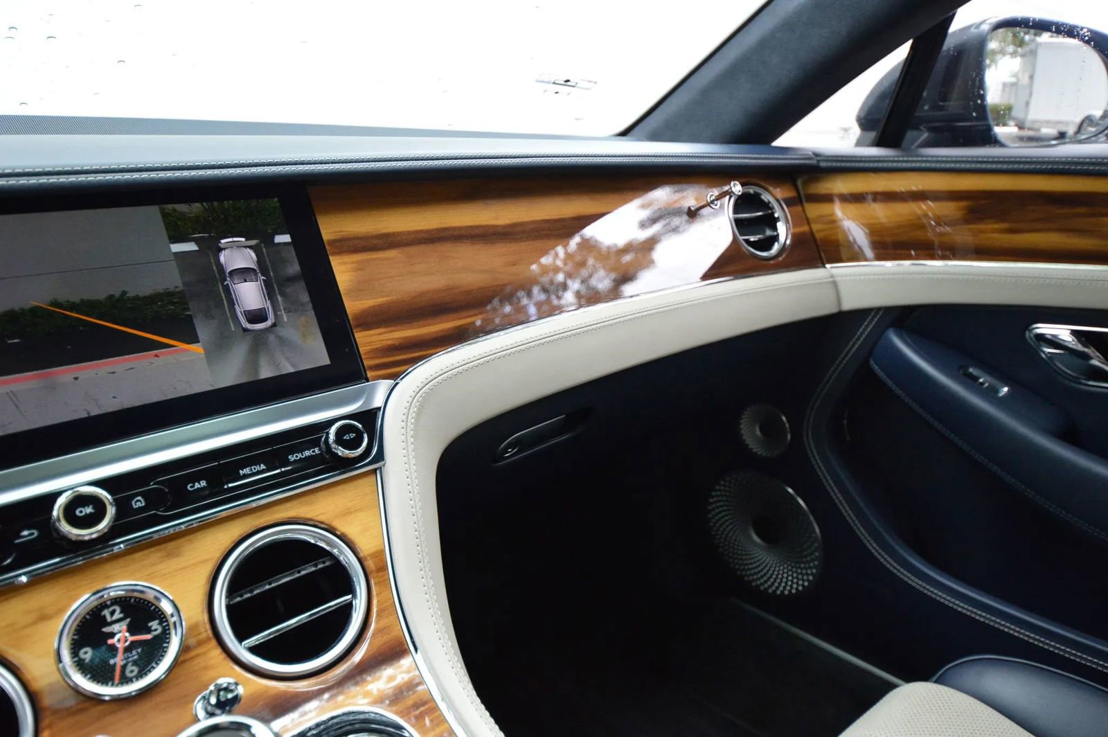 Used 2021 Bentley Continental GT image 47