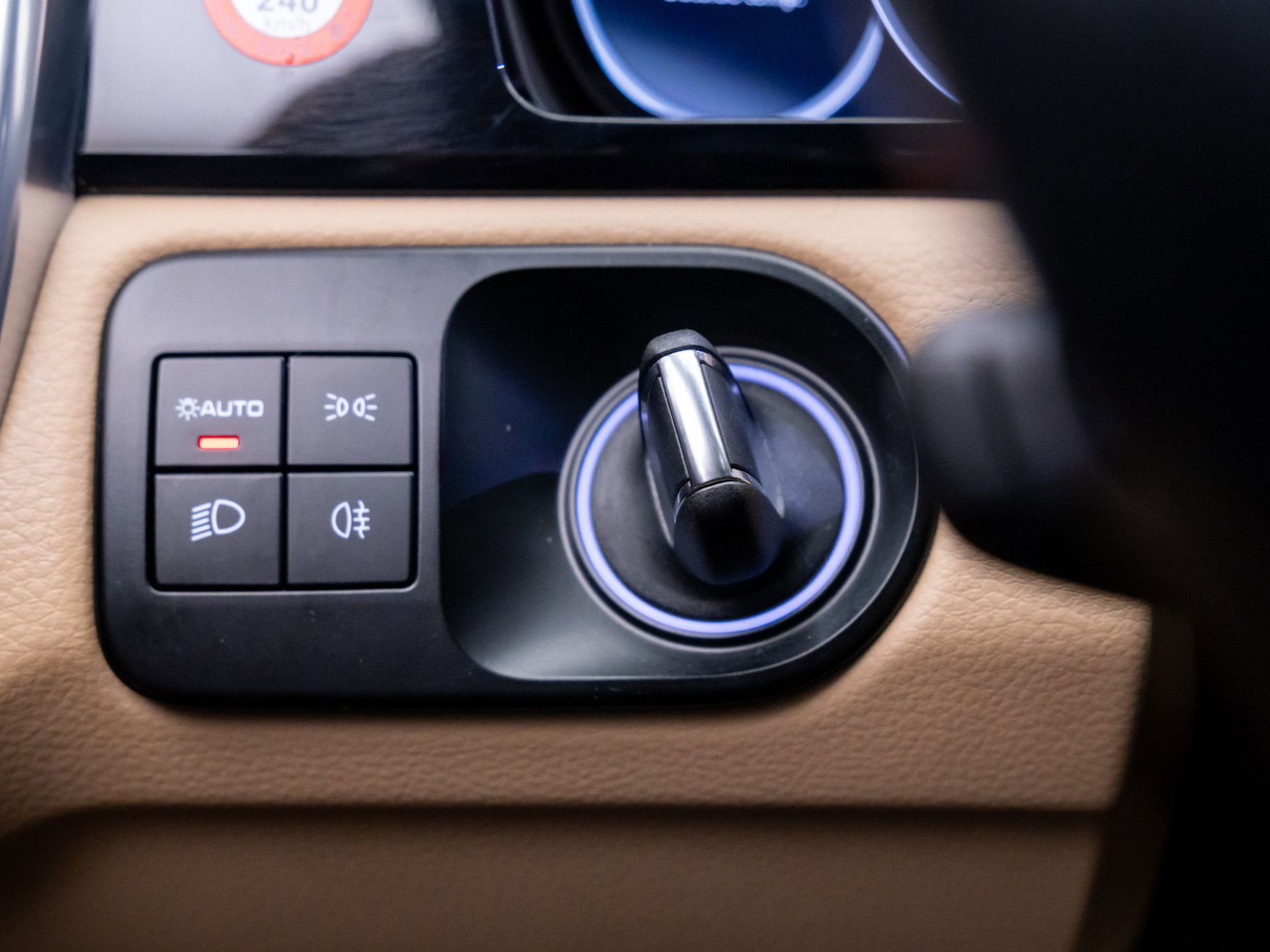 Certified 2023 Porsche Cayenne image 22