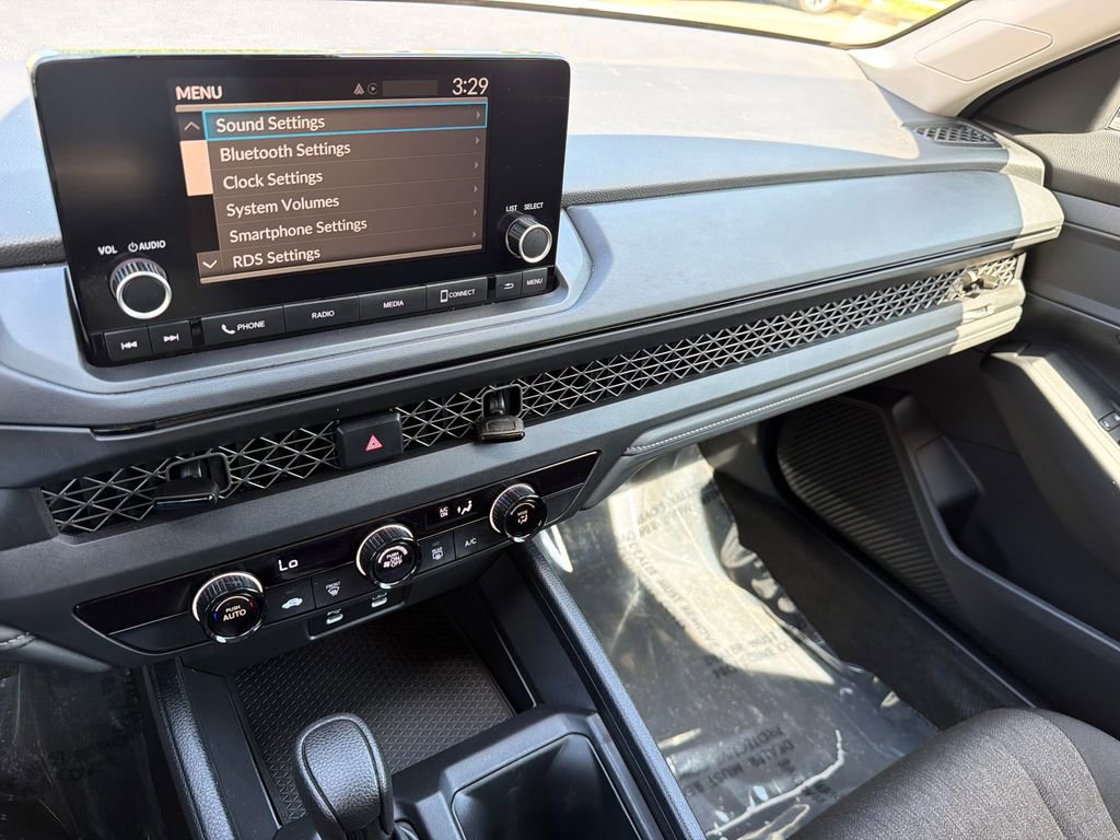 Used 2023 Honda Accord LX image 21