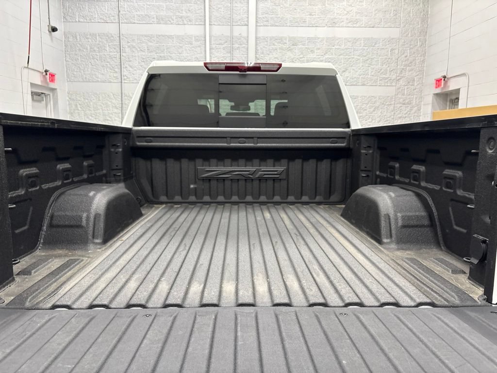 Used 2024 Chevrolet Silverado 1500 ZR2 AWD/4WD image 6
