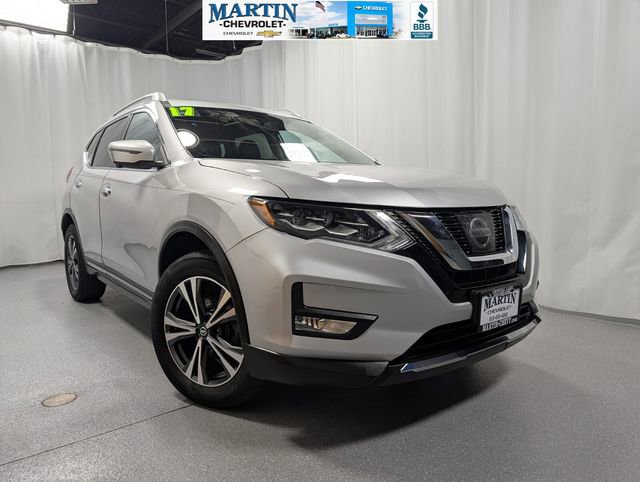 Used 2017 Nissan Rogue SL w/ SL Premium Package image 1