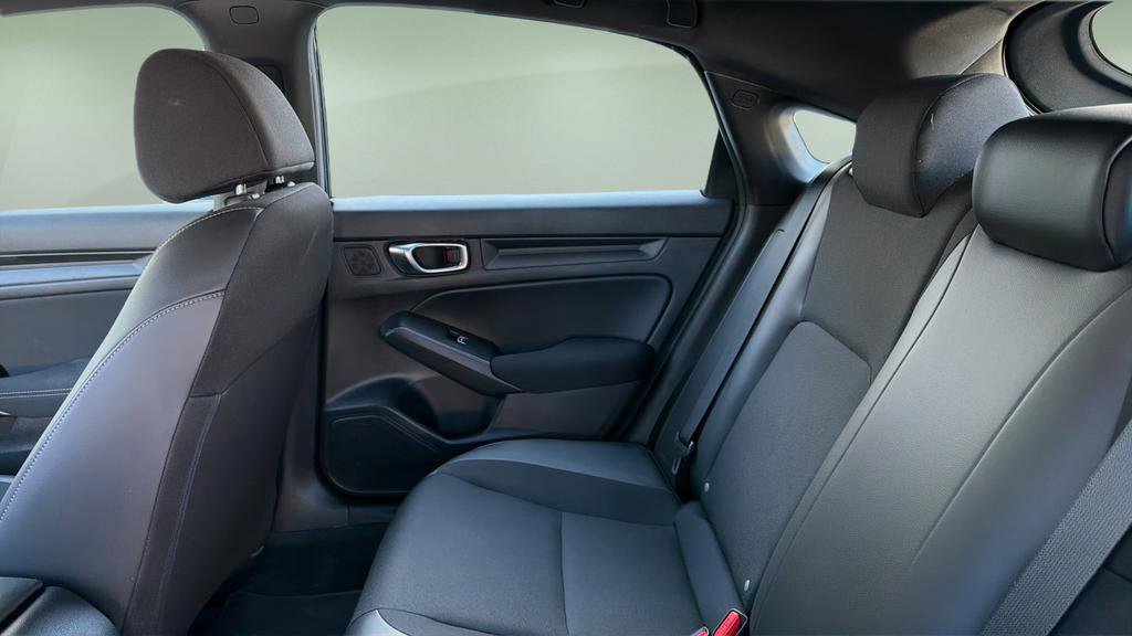 Used 2023 Honda Civic Sport image 17