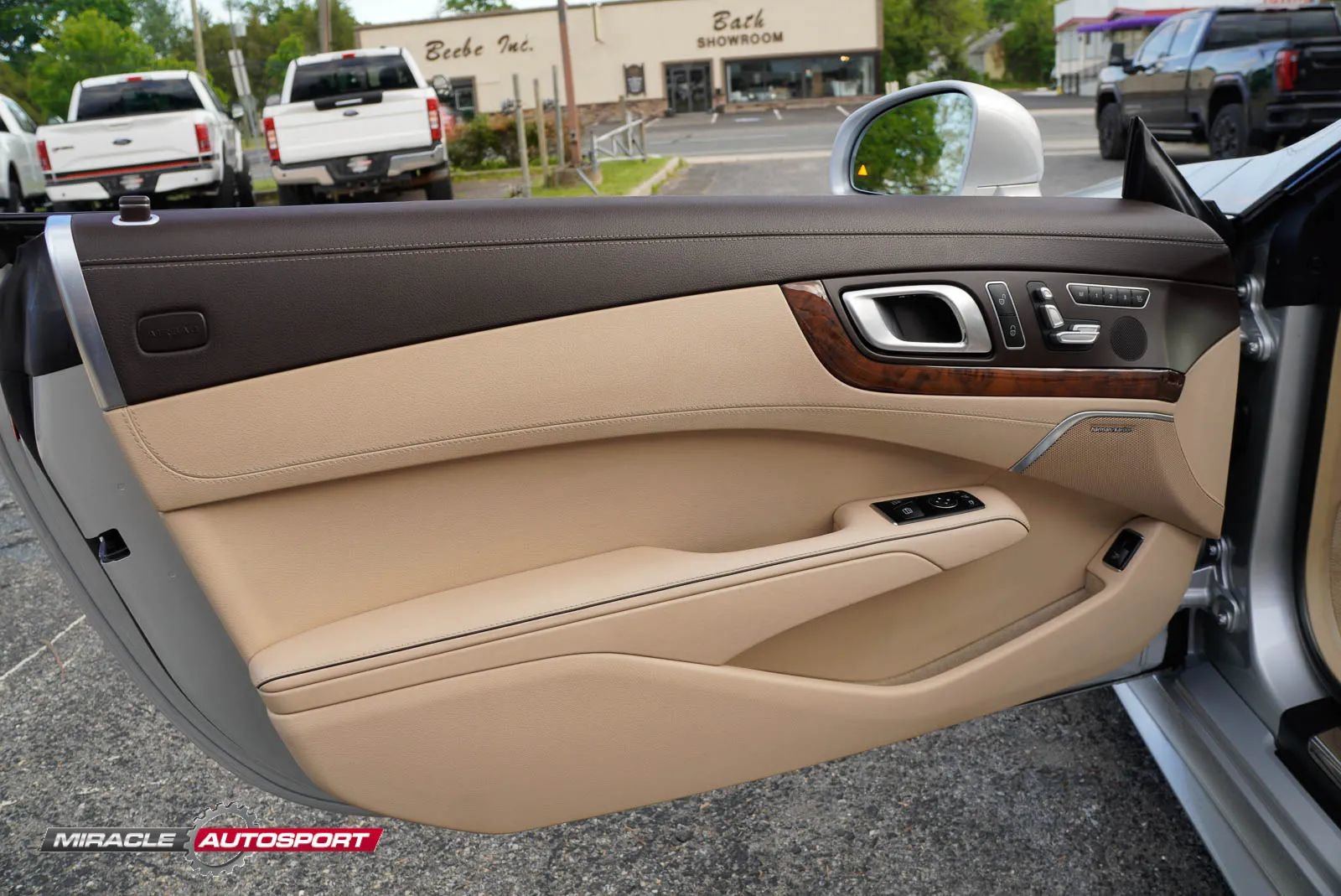 Used 2017 Mercedes-Benz SL 550 image 15
