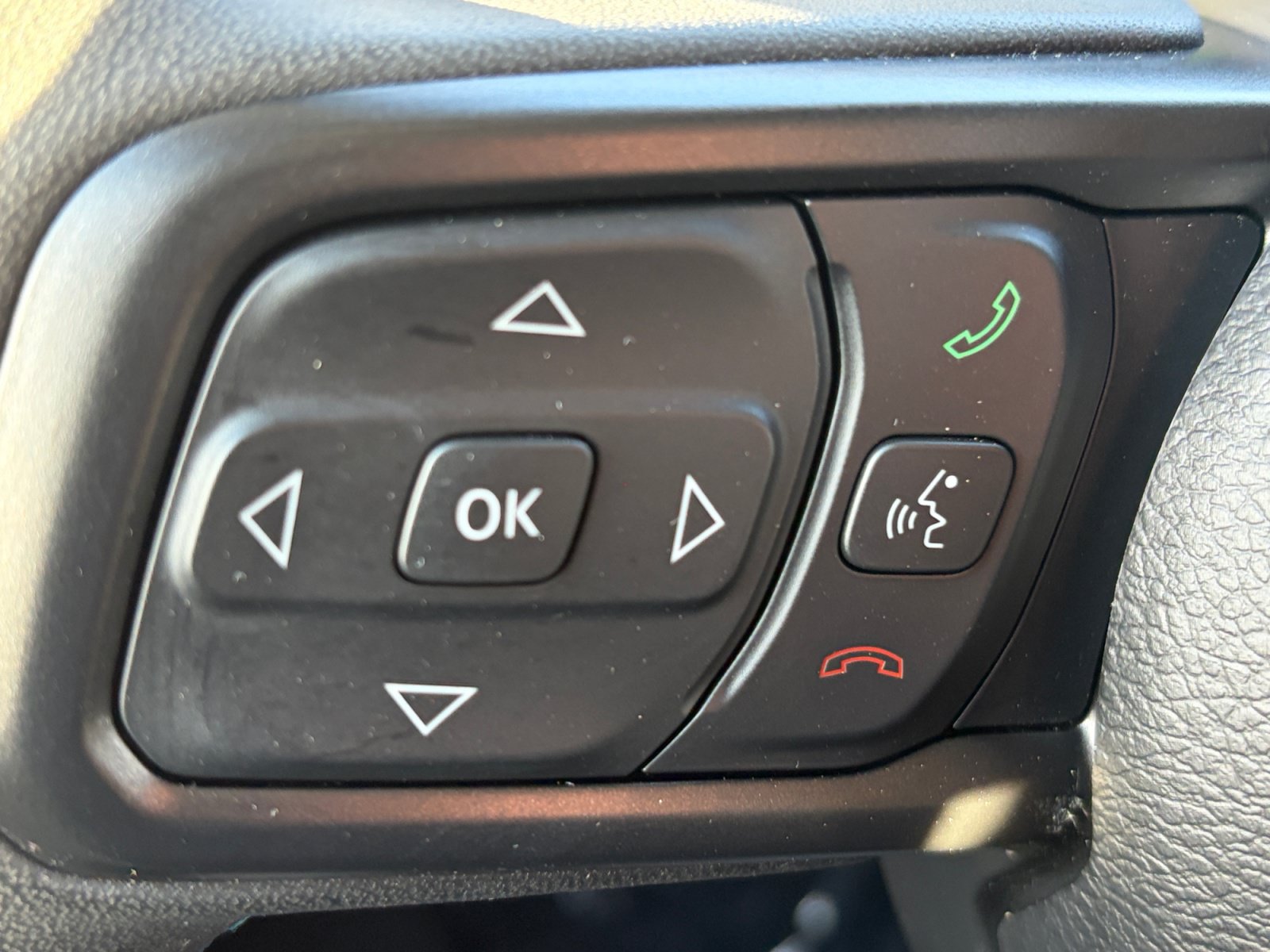 Used 2024 Jeep Wrangler Unlimited Rubicon 4xe w/ Technology Group AWD/4WD image 18