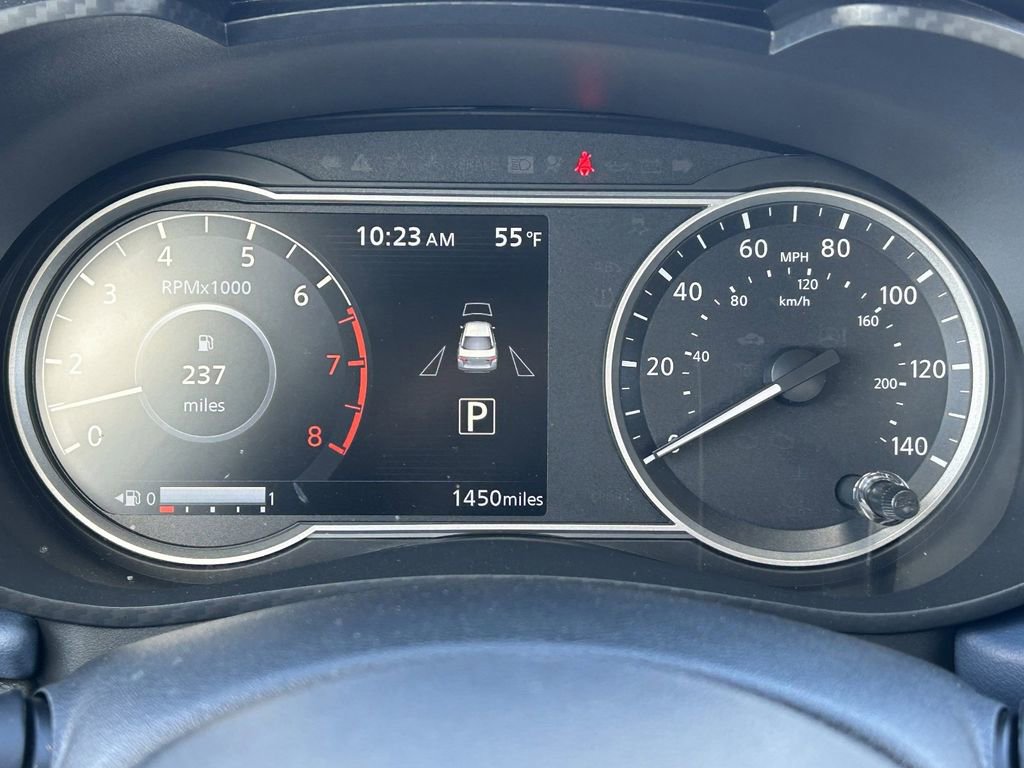 Used 2025 Nissan Versa SV w/ Trunk Package image 27