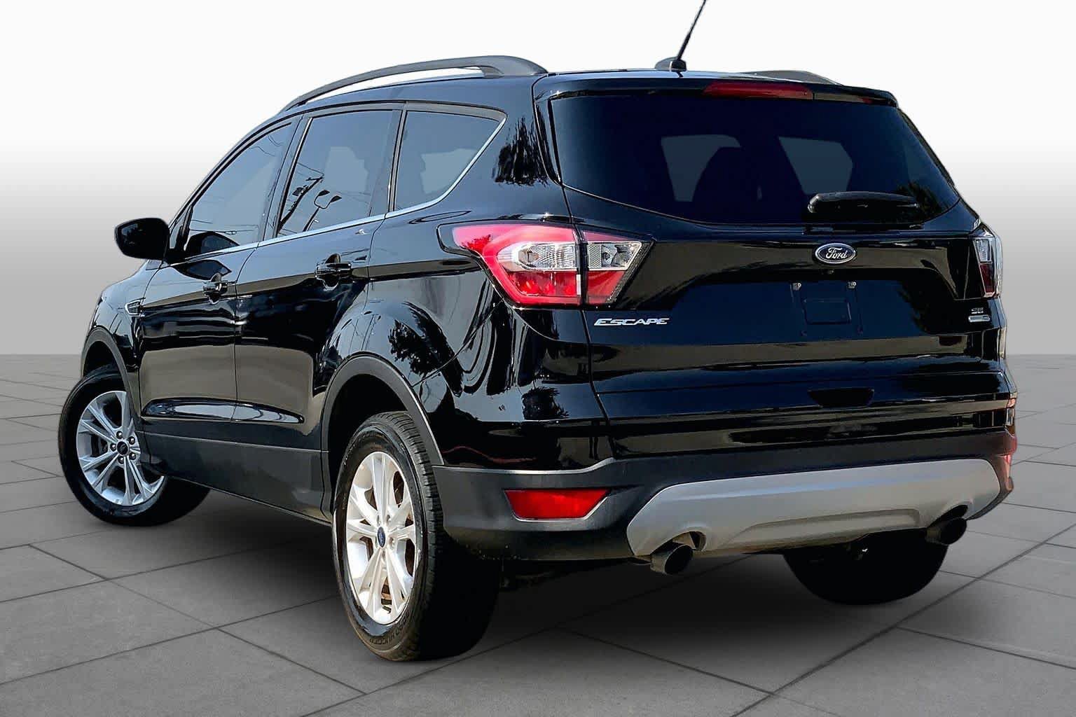 Used 2018 Ford Escape SE AWD/4WD image 12