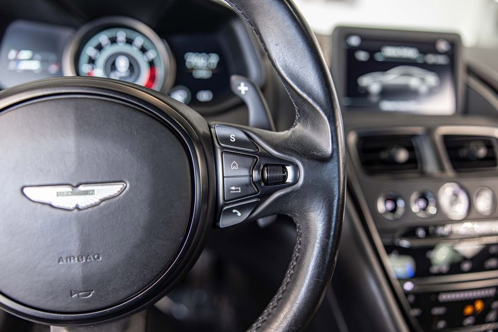 Used 2018 Aston Martin DB11 V12 image 24