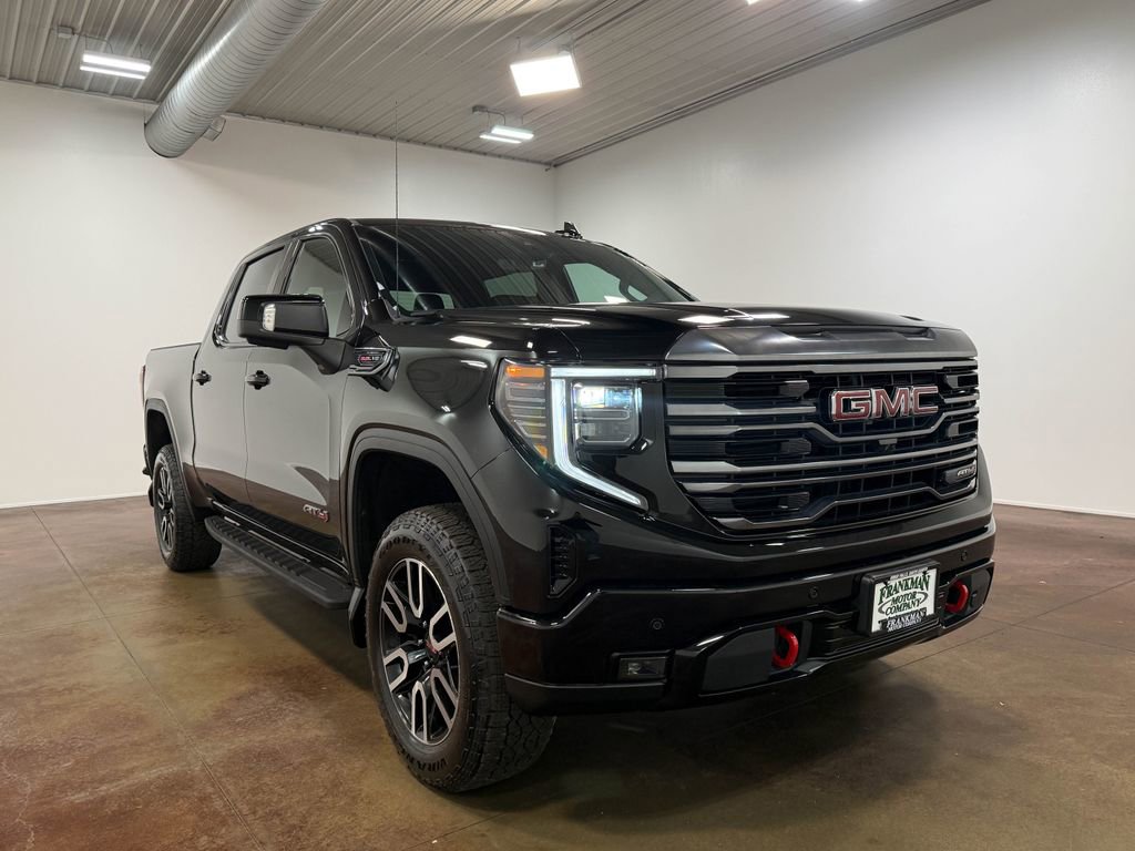 Used 2024 GMC Sierra 1500 AT4 w/ Technology Package image 31
