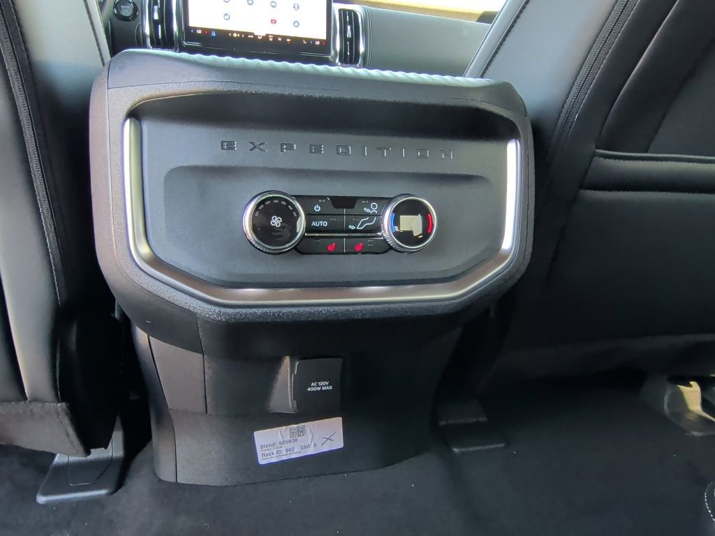 New 2026 Ford Expedition Platinum w/ Stealth Appearance Package image 43