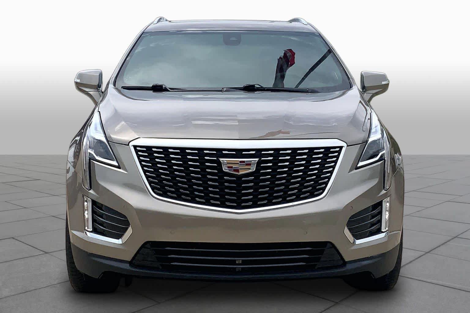 Used 2023 Cadillac XT5 Premium Luxury FWD image 3