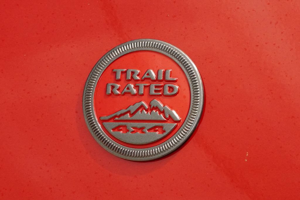Used 2024 Jeep Compass Trailhawk w/ Trailer Tow Group AWD/4WD image 8