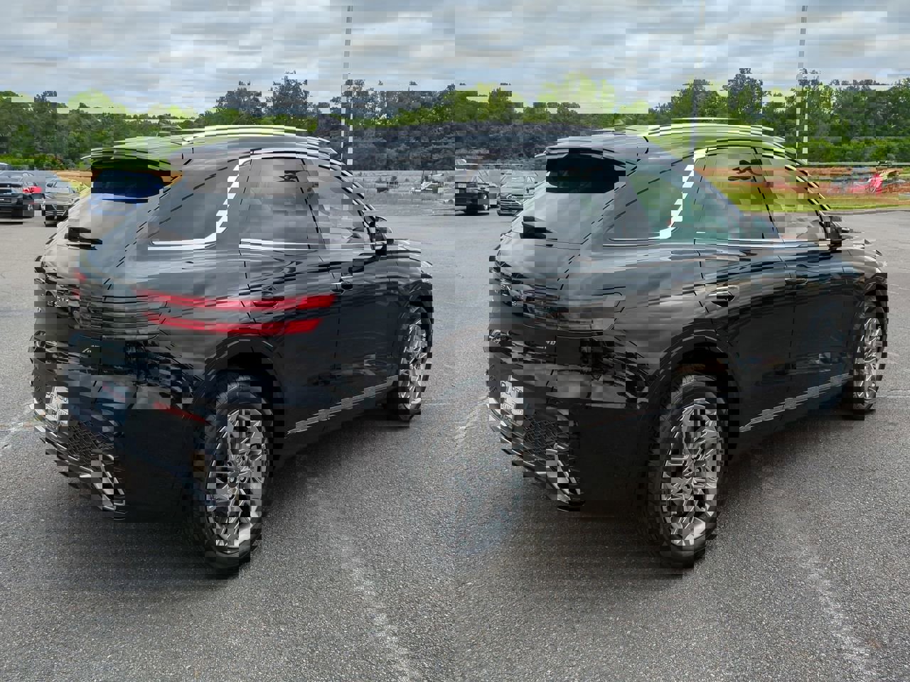 Certified 2025 Genesis GV70 2.5T w/ Select Package image 4