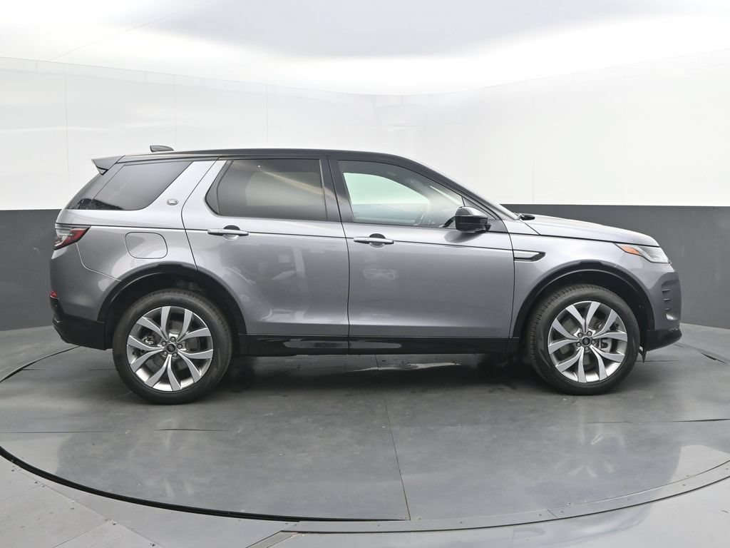 New 2026 Land Rover Discovery Sport Landmark AWD/4WD image 8