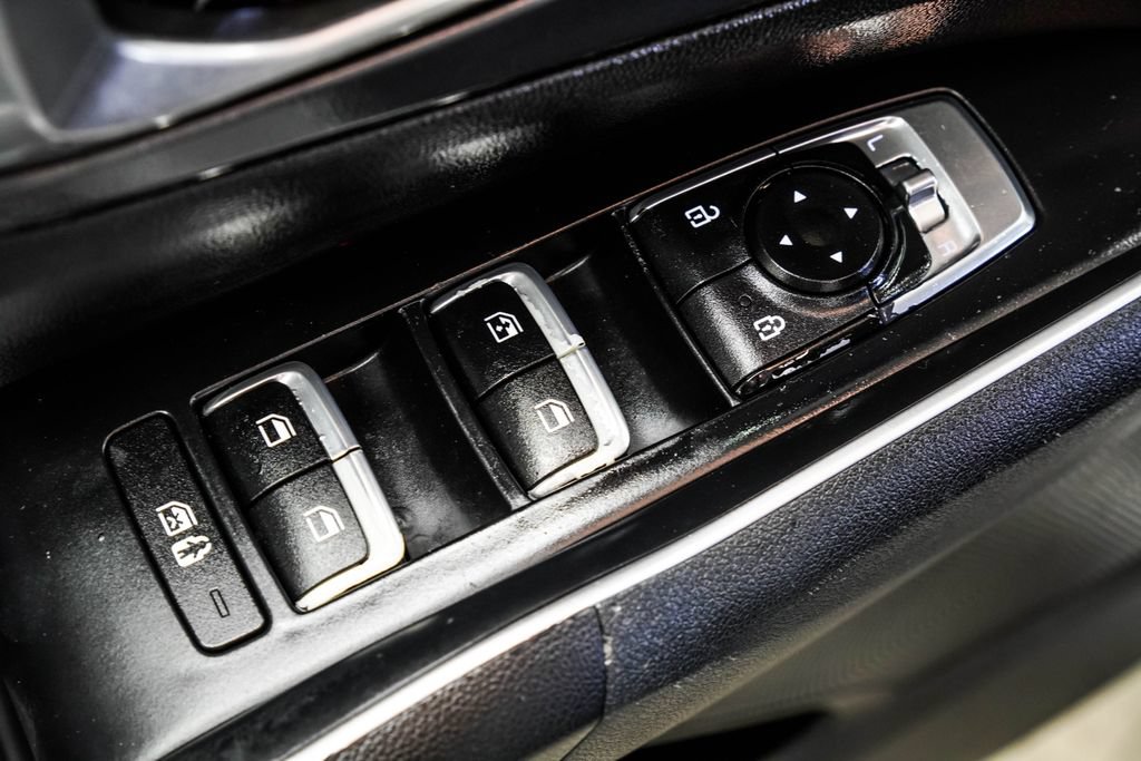 Used 2023 Kia Sorento S w/ Panoramic Sunroof Package FWD image 44