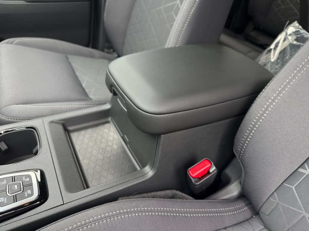 New 2026 Nissan Frontier SV w/ All-Weather Content Package AWD/4WD image 23