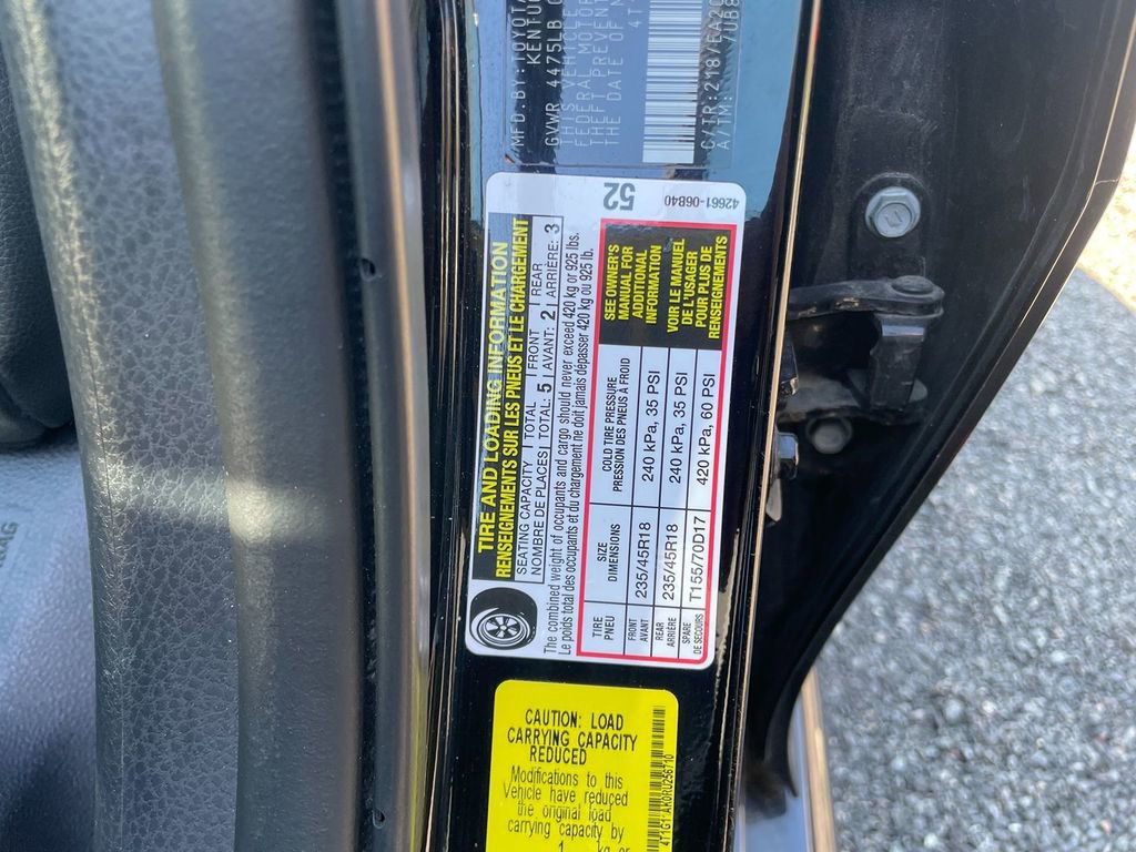 Used 2024 Toyota Camry SE FWD image 31