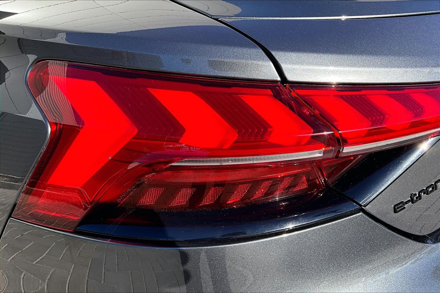 Used 2022 Audi e-tron GT Premium Plus w/ Performance Package AWD/4WD image 28