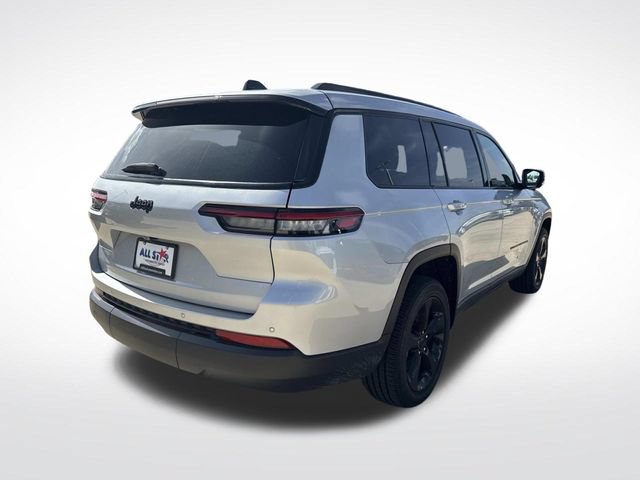 Used 2023 Jeep Grand Cherokee L Laredo RWD image 10