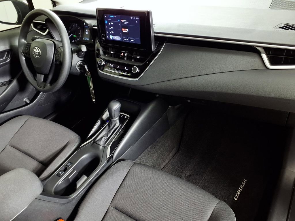 Used 2024 Toyota Corolla LE image 13