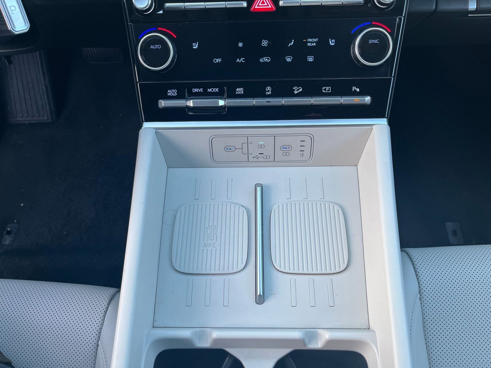 Used 2025 Hyundai Santa Fe SEL image 42