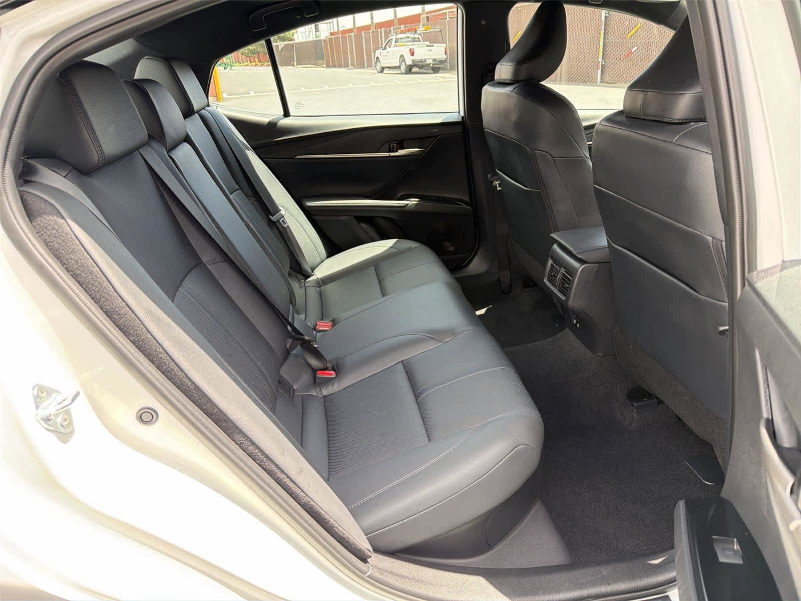 Used 2025 Toyota Camry XSE FWD image 14