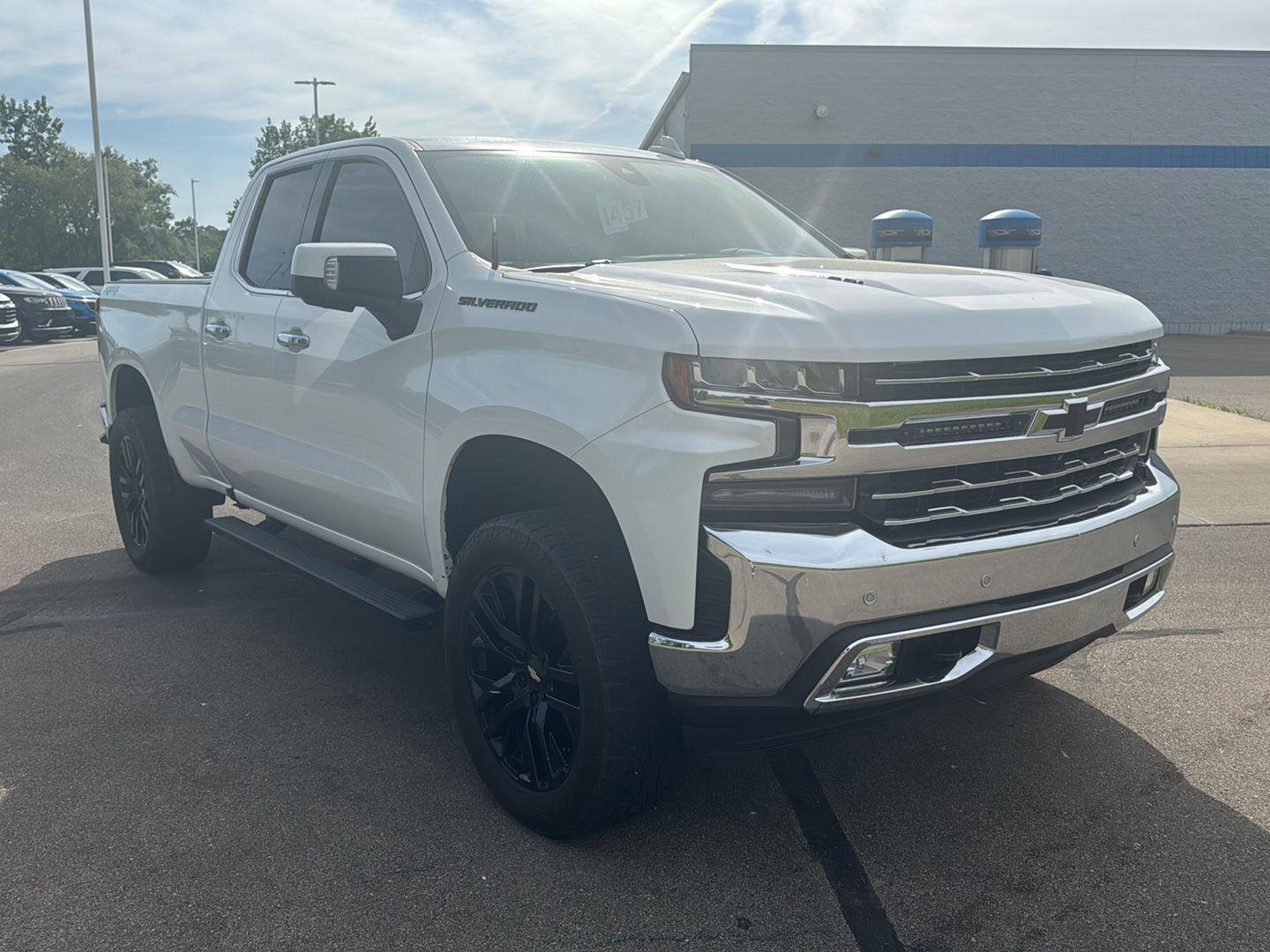 Used 2019 Chevrolet Silverado 1500 LTZ w/ LTZ Plus Package AWD/4WD image 7