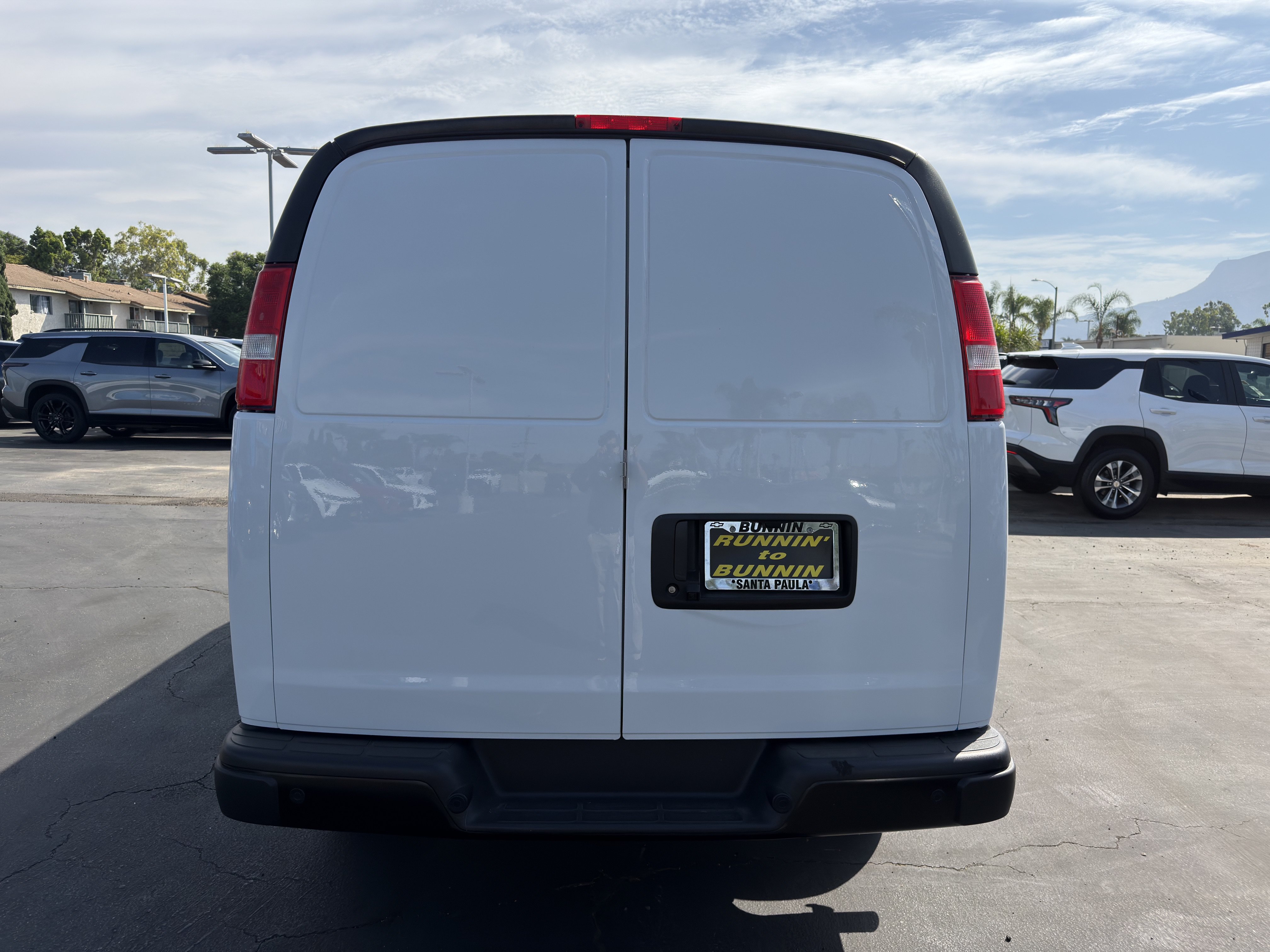 New 2023 Chevrolet Express 3500 Extended w/ Driver Convenience Package RWD image 7