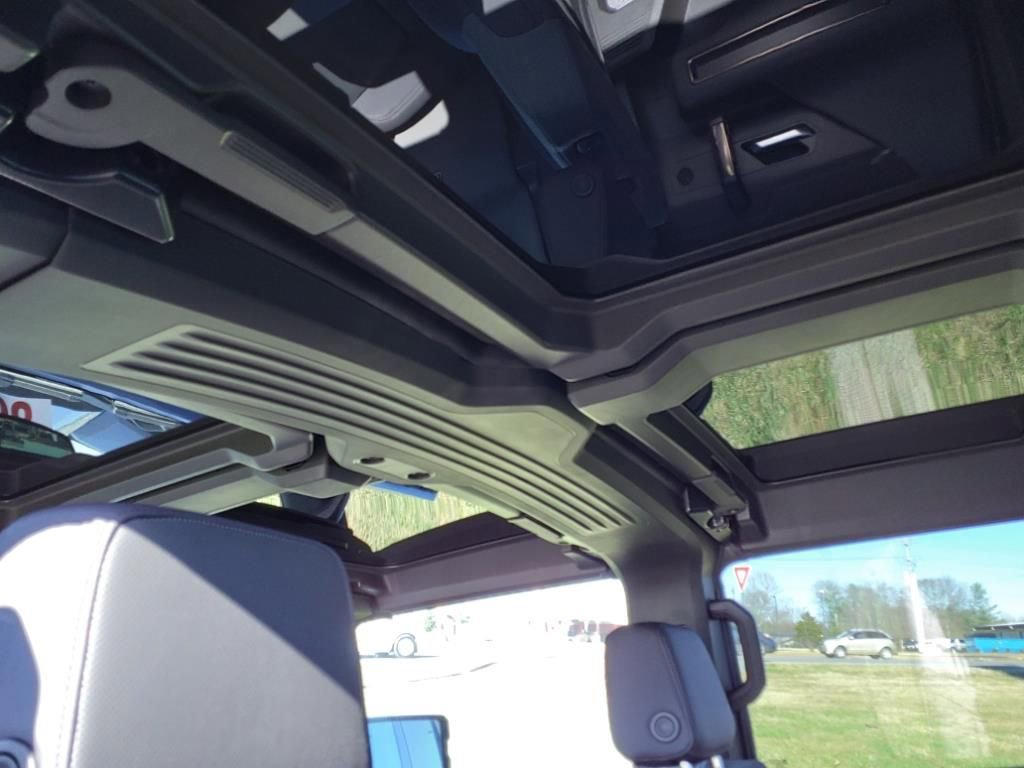 New 2025 GMC Hummer EV 3X w/ Battery Pack, 24 Module Pack image 16