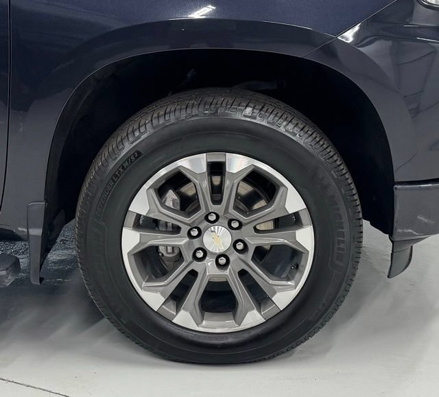 Used 2023 Chevrolet Silverado 1500 High Country w/ Technology Package AWD/4WD image 29
