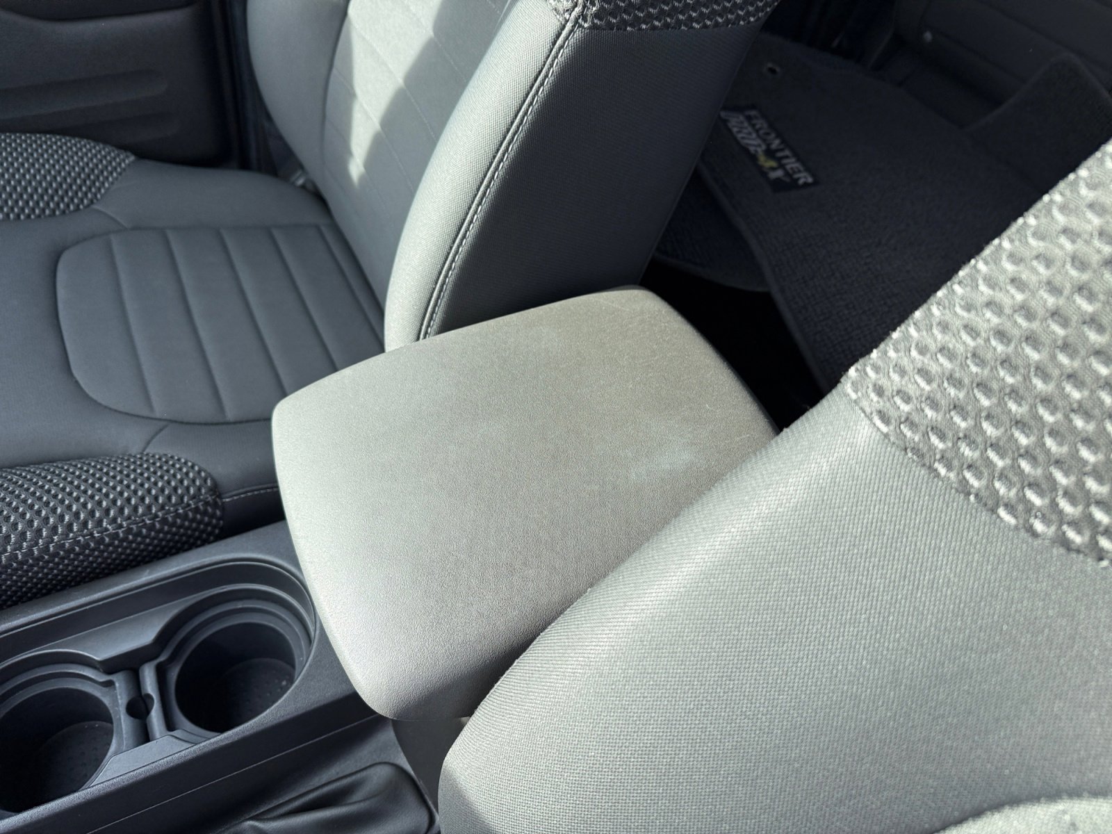 Used 2019 Nissan Frontier PRO-4X image 14