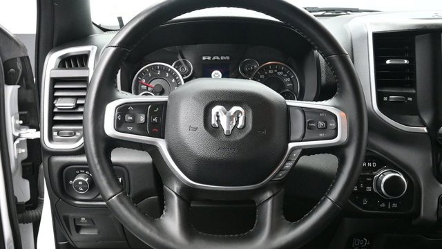Used 2023 RAM 1500 Big Horn AWD/4WD image 25