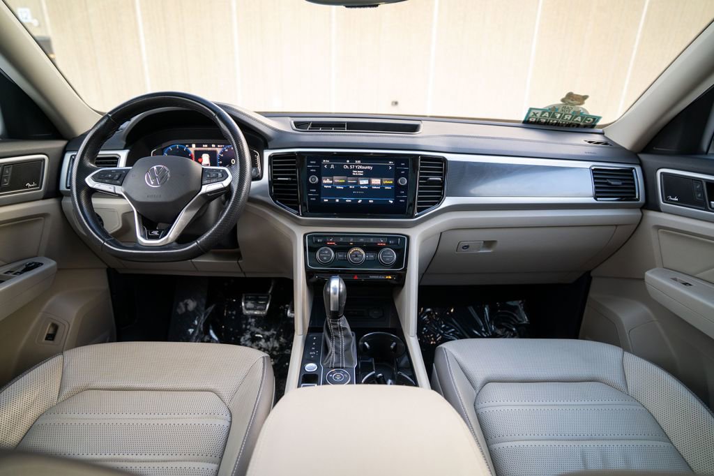 Used 2021 Volkswagen Atlas SEL Premium image 11
