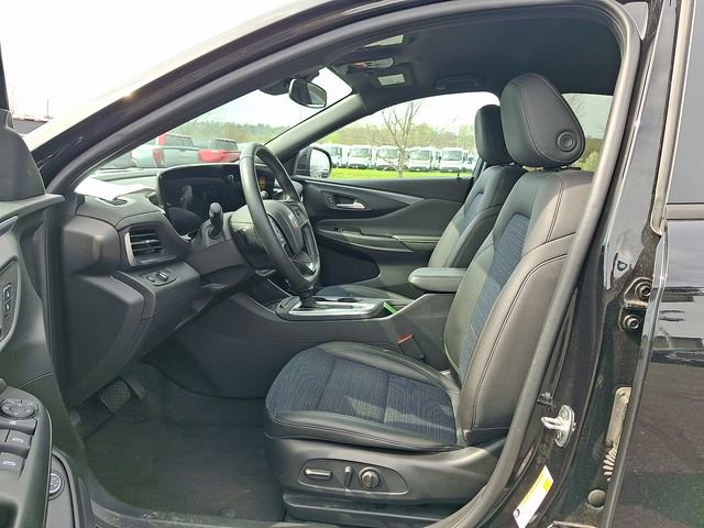 Used 2024 Buick Envista Preferred w/ Convenience I Package image 10