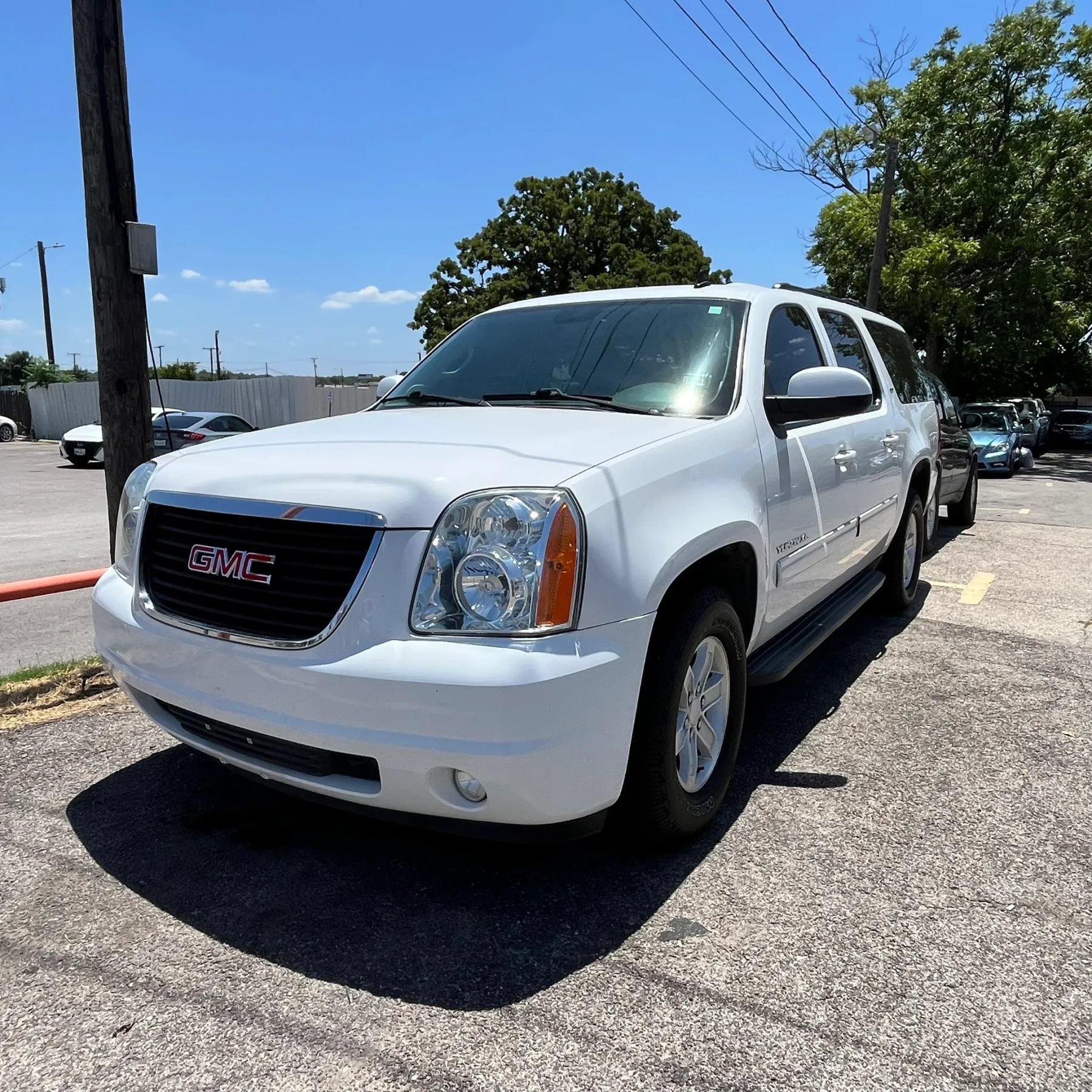 Used 2014 GMC Yukon XL SLT RWD image 6