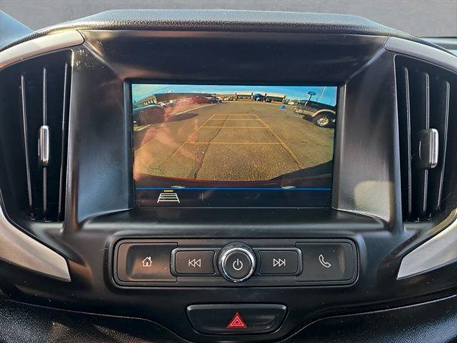 Used 2018 GMC Terrain SLE w/ Driver Convenience Package FWD image 19