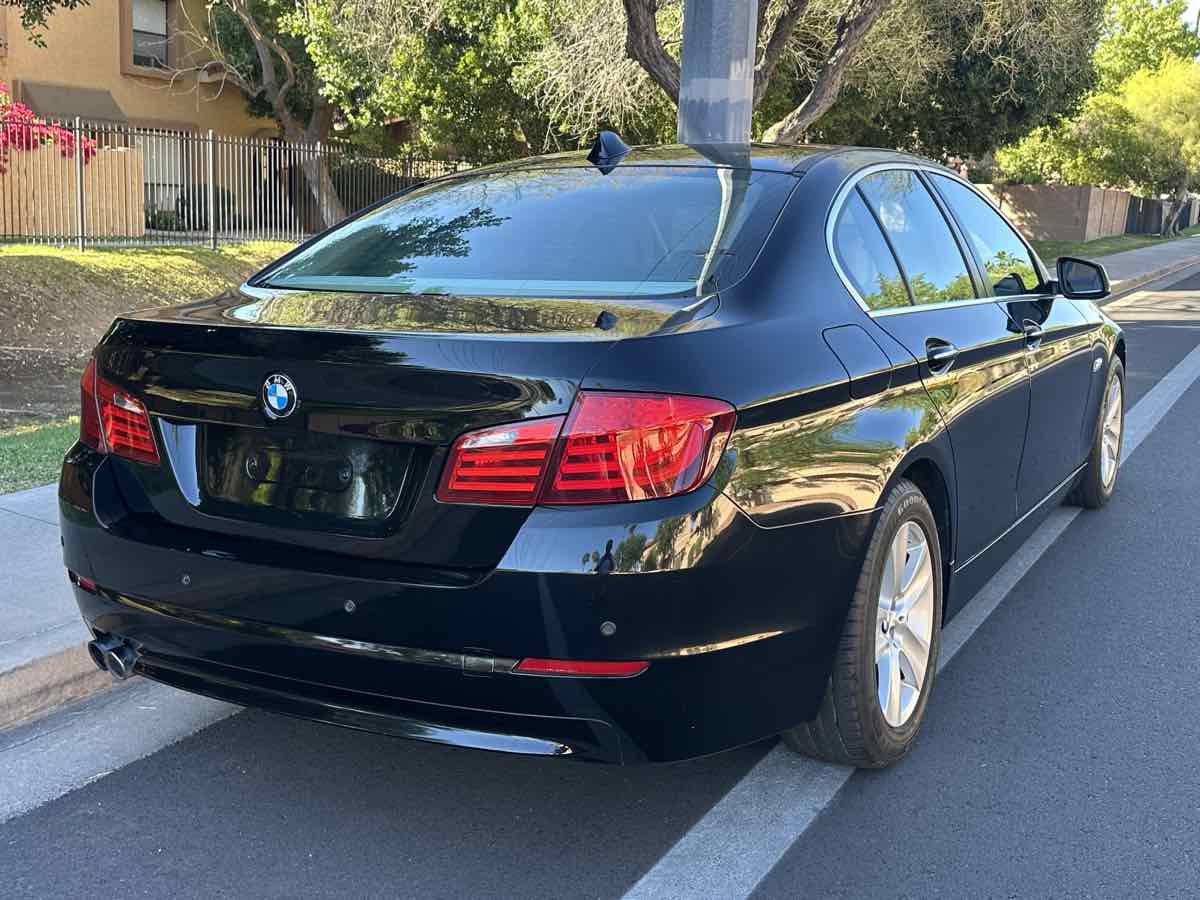 Used 2013 BMW 528i Sedan RWD image 8