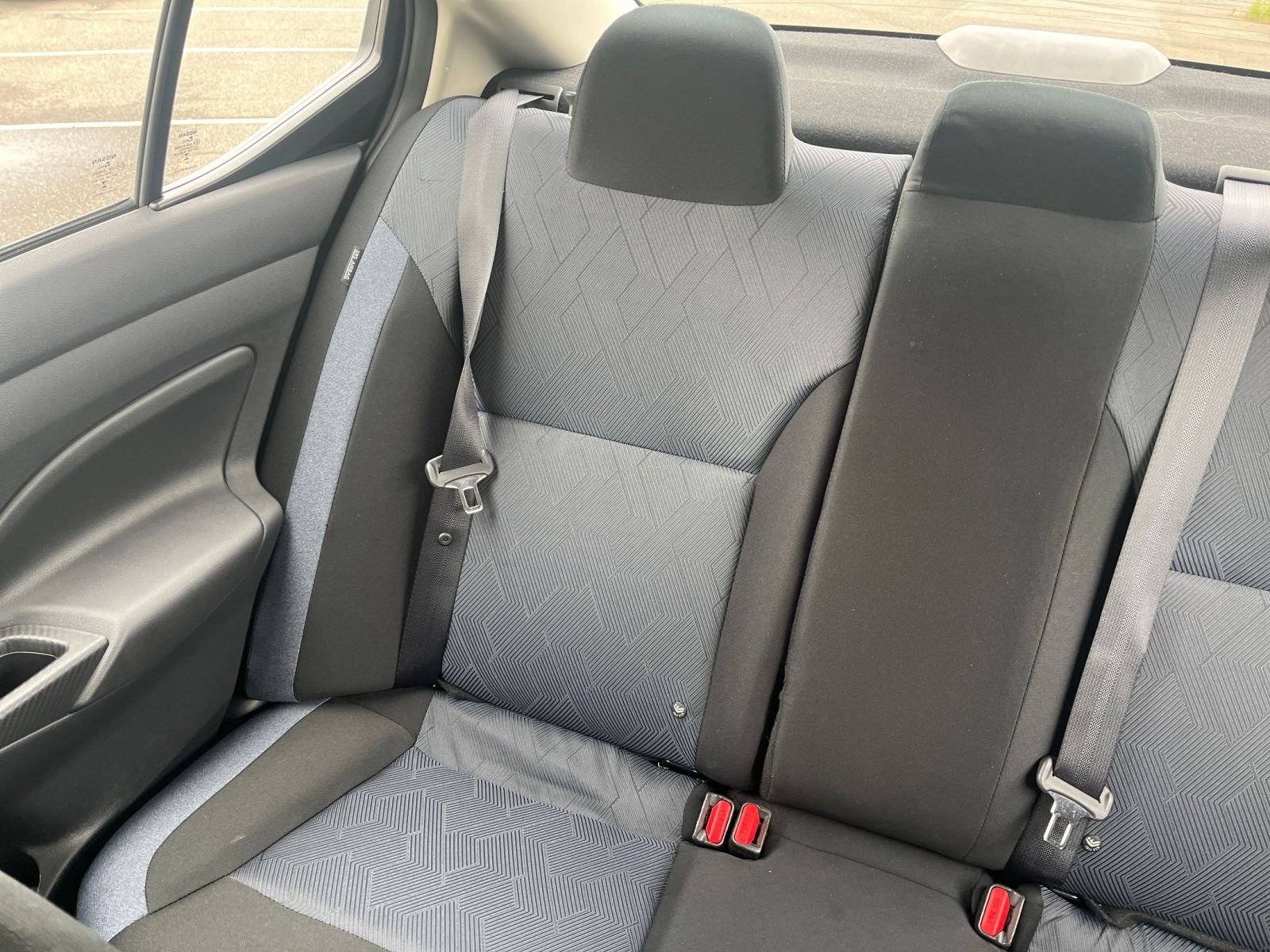 Used 2025 Nissan Versa SV FWD image 38