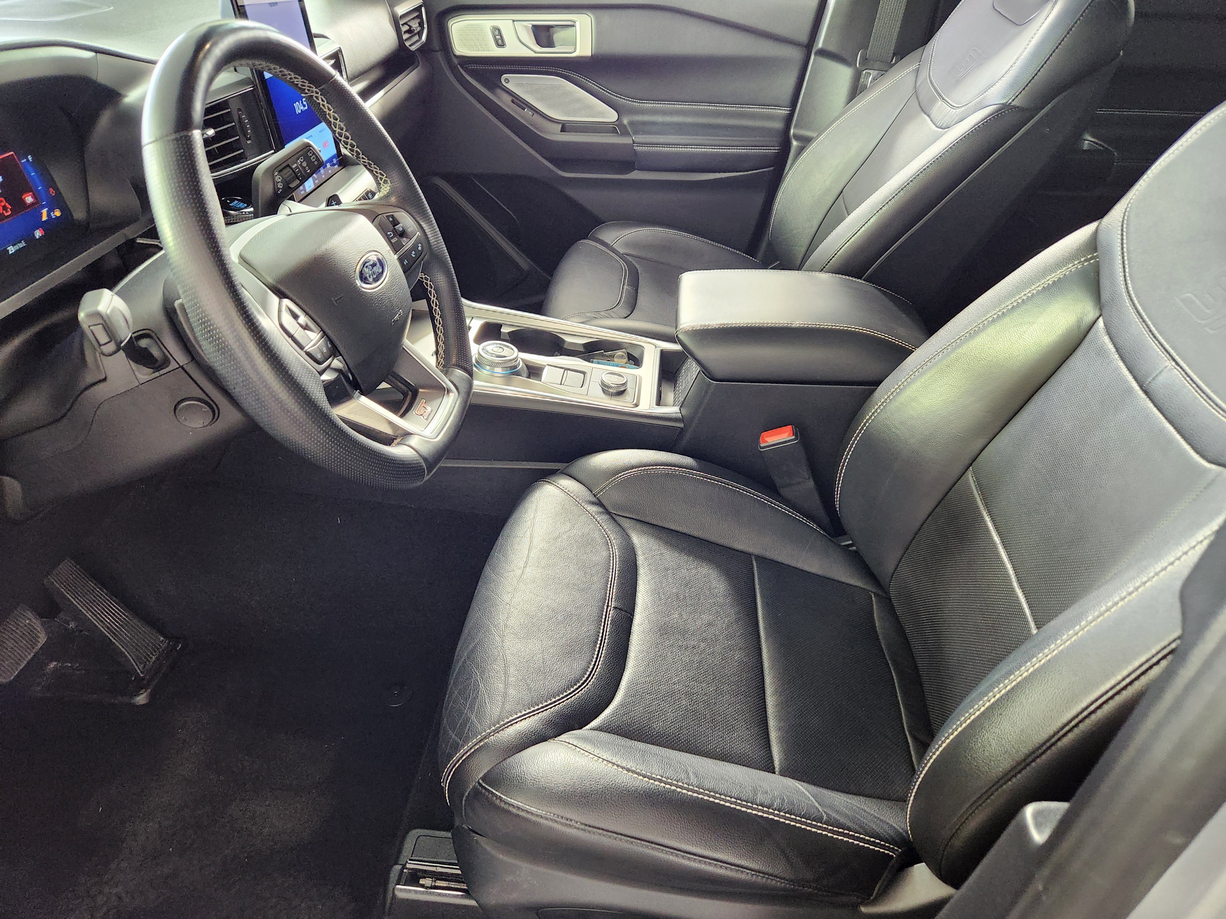 Used 2020 Ford Explorer ST w/ Premium Technology Package AWD/4WD image 12