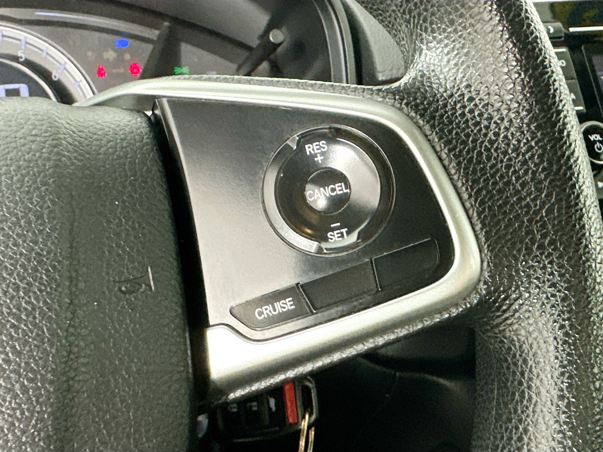 Used 2019 Honda CR-V LX image 18