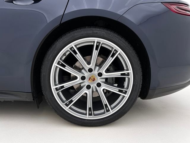 Used 2020 Porsche Panamera 4S image 26