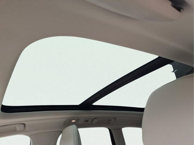 Used 2022 Volvo XC60 B5 Momentum AWD/4WD image 20