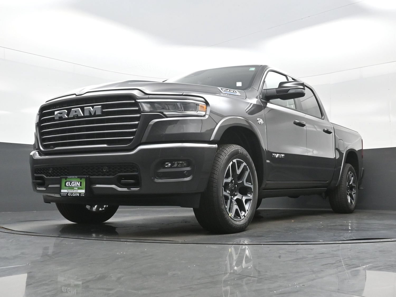 New 2027 RAM 1500 Laramie w/ Laramie Preferred Package AWD/4WD image 14