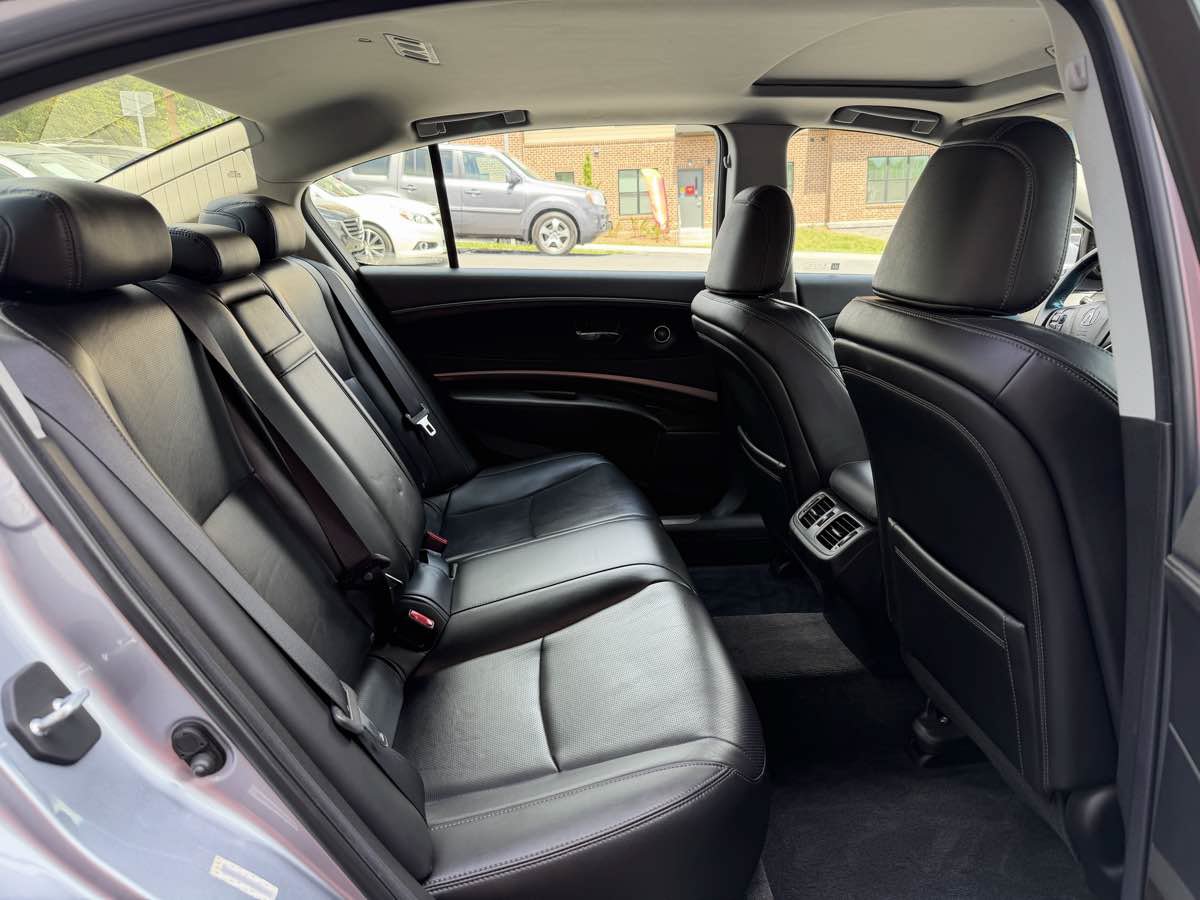 Used 2016 Acura RLX w/ Technology Package FWD image 11